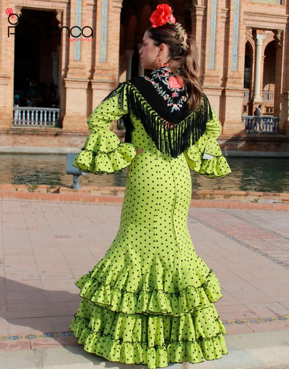 Traje de flamenca concha