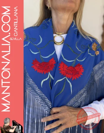 Mantón artesanal Clavellina Azul