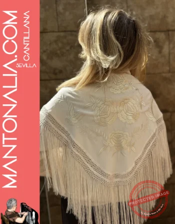 Manton artesanal mariposa